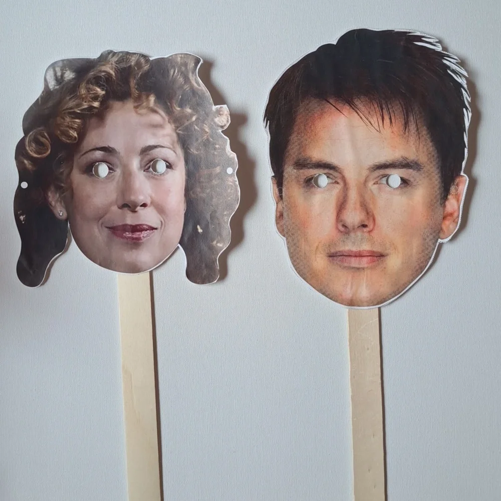 4/$15 🌻 Set of 13 Doctor Who Party Photo Pros